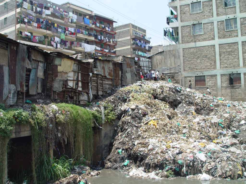Conditions de vie dans les quartiers pauvres de Nairobi - Mataré