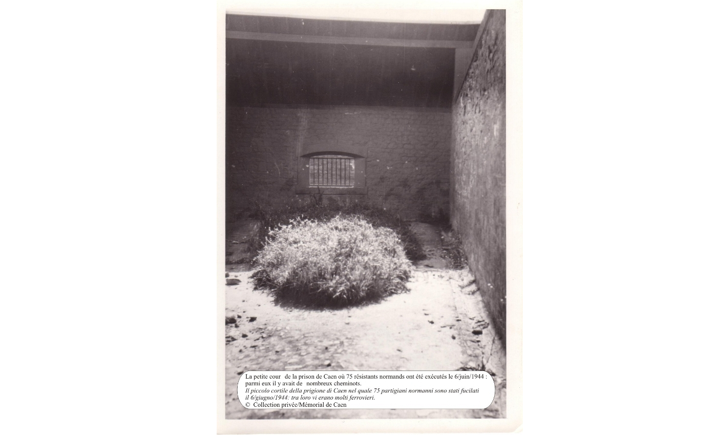 La petite cour de la prison de Caen