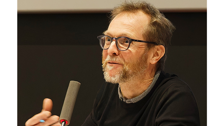 André