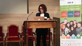 Le doctorat est une priorité nationale et ce séminaire aide les doctorants à réfléchir, préparer et concrétiser leur projet professionnel. C'est une chance !