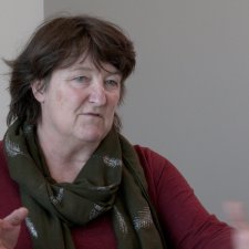 Marja Aartsen est en train de parler