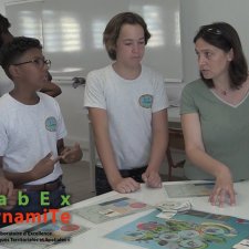 Une partie du jeu Ouragame dans un collège guadeloupéen