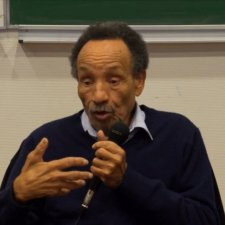 snapshot de Pierre Rabhi pendant sa conférence