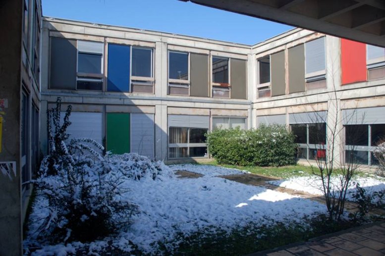 Université Toulouse Le Mirail : patio enneigé