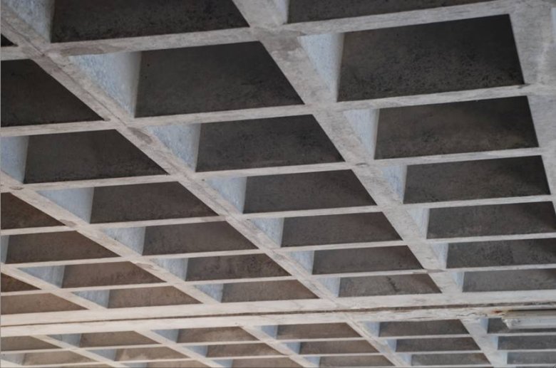 UTM-plafond-caissons