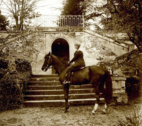 Escaliers du parc du château du Mirail