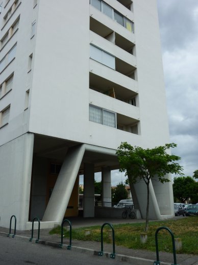 Immeuble du Grand Verger (architecte Pierre Lafitte). [photo AMN]