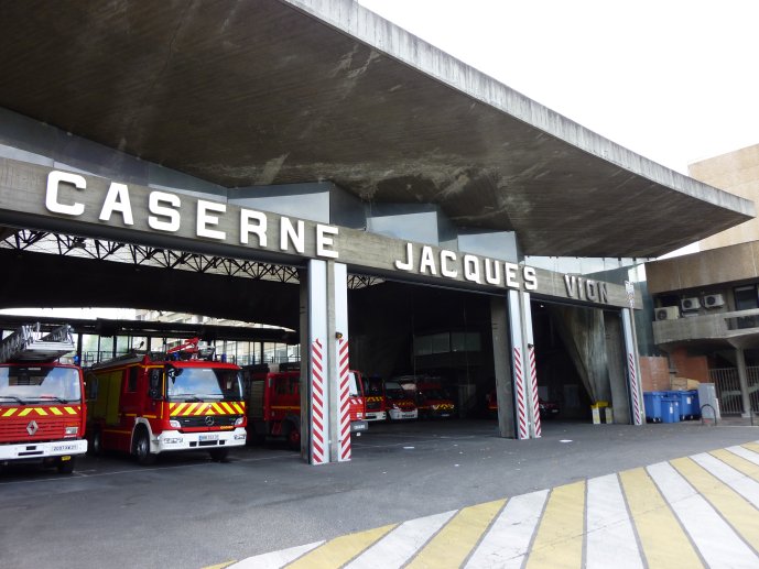 Caserne de pompiers Jean Vion (Toulouse) de l'architecte P. Debeaux