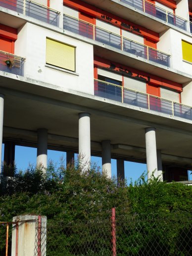 Caserne des pompiers de la Benauge à Bordeaux (détail façade)