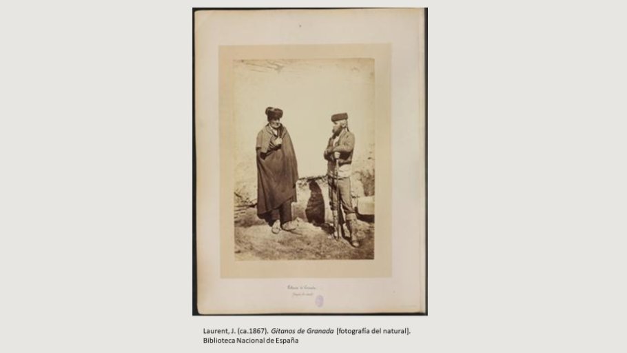 Diapo 9 - Laurent, J. (ca.1867). Gitanos de Granada [fotografía del natural]. Biblioteca Nacional de España