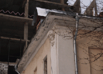 Anciennes façades à motifs stuqués