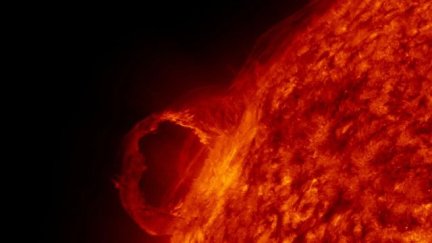 éruption solaire
